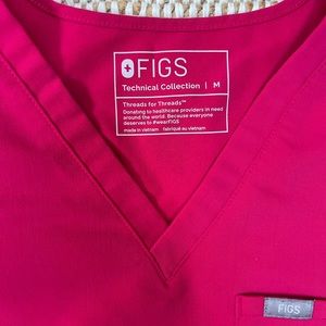 FIGS Catarina One Pocket Scrub Top